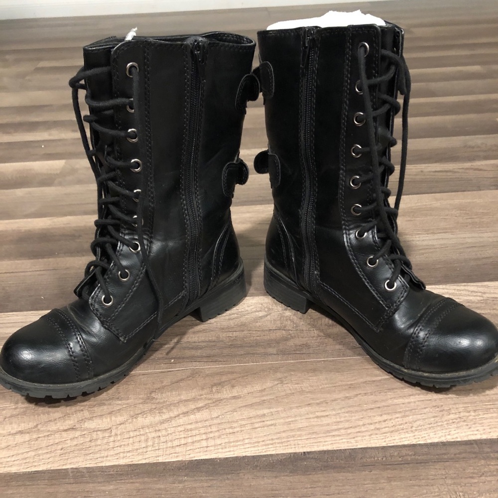 Biker boots